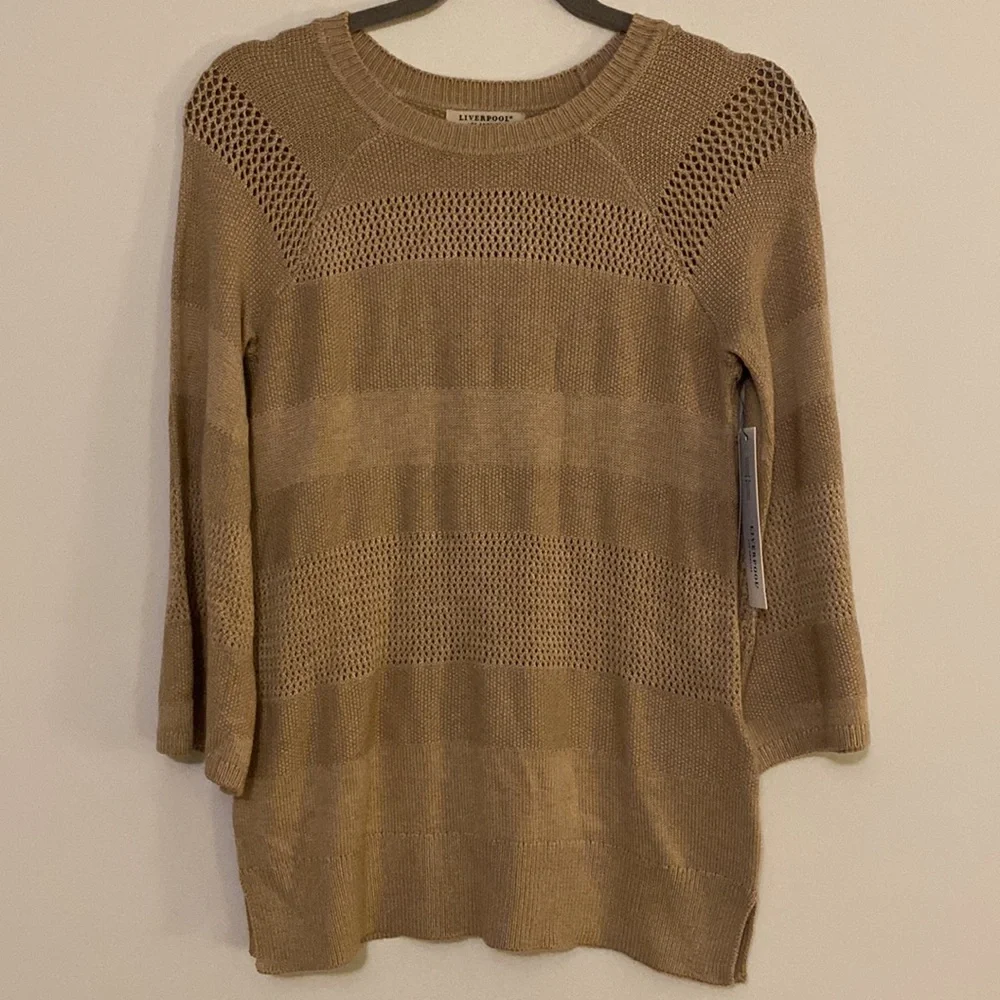 Liverpool Los Angeles | Womens Texture Blocked Raglan Sweater Sand Heather - Picture 9 of 9